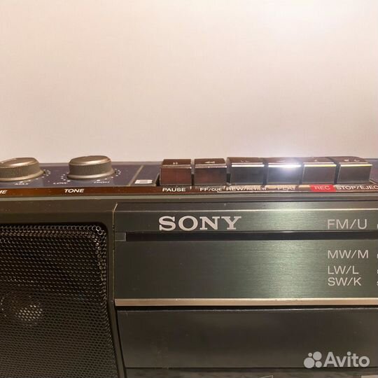 Кассетный магнитофон Sony CFS-W301L