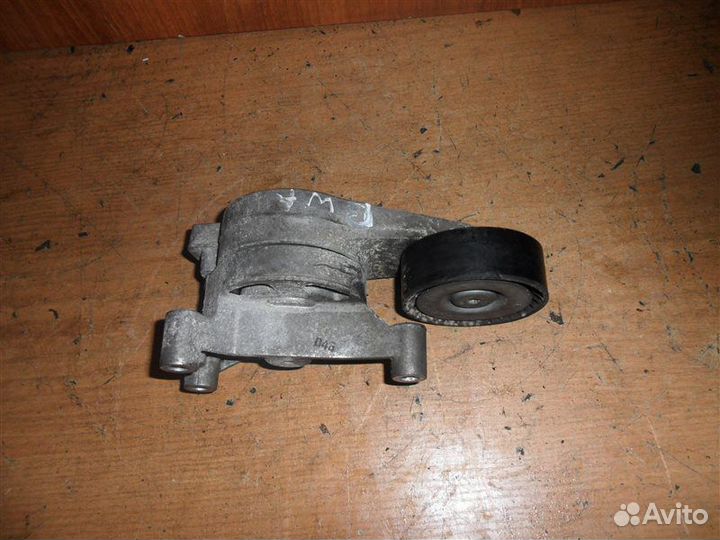 Ролик натяжной 06F903315CZ Volkswagen Passat B6