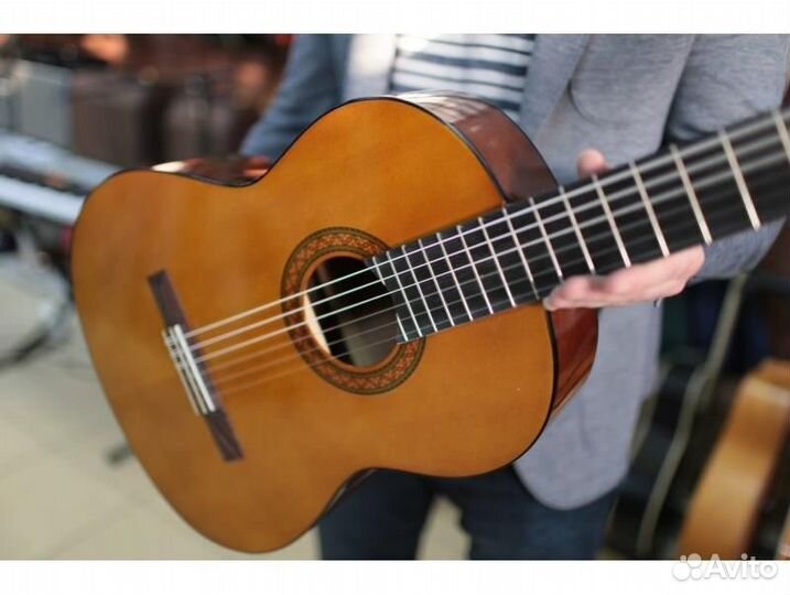 Yamaha C40 классическая гитара