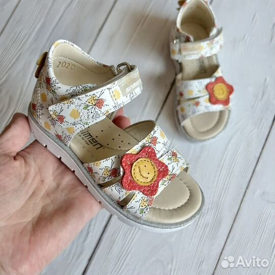 Новые сандалии на девочку minimen кожа 23