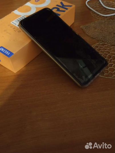 Смартфон tekno spark 8p