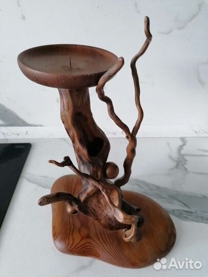 Подсвечник из дерева