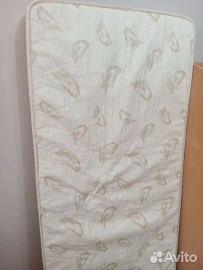 Кровать машинка с матрасом 70*160 детская