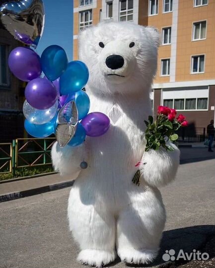 Танцы, Ростовая кукла Иван, Мария и белый мишка