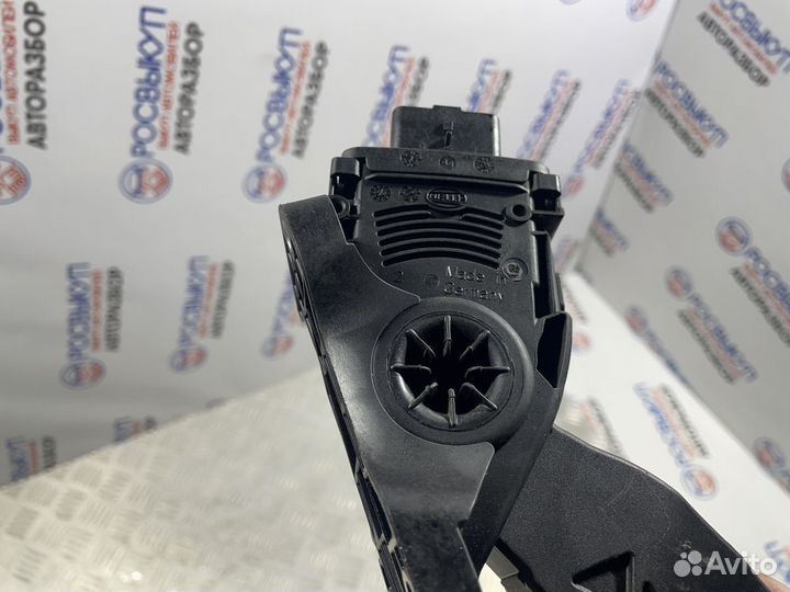 Педаль газа Peugeot 308