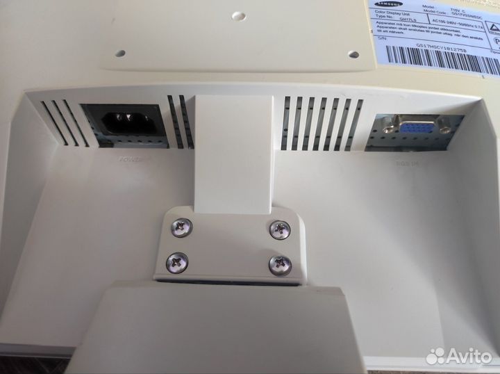 Монитор Samsung 710v c