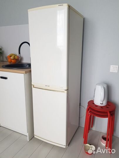 Холодильник Samsung RL17MB