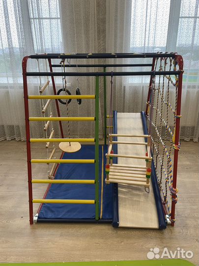 Детский спортивный игровой комплекс