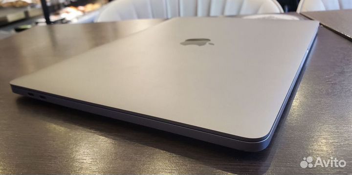 Apple MacBook Pro 13 2017 Touchbar 512 gb