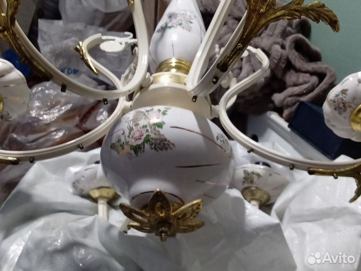 Потолочная керамическая люстра