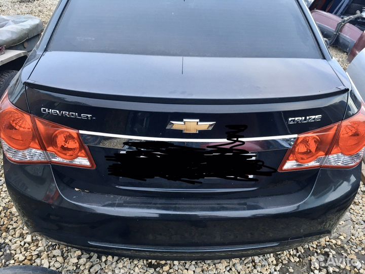 Chevrolet cruze крышка багажника