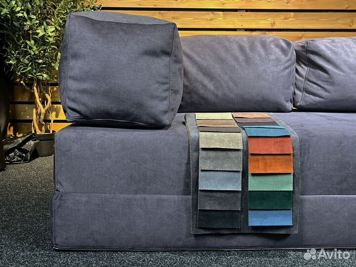 Бескаркасный диван от мебельной фабрики 