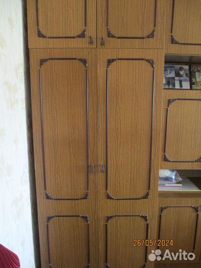 Шкаф распашной бу