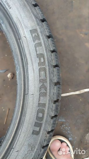 Bridgestone Blizzak MZ-02 245/40 R18