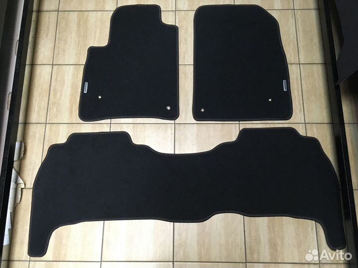 Ковры ворсовые для Тойота LC200 2008г. цвет графит