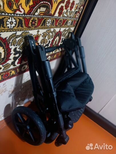 Продам коляску 3 в 1 Индиго