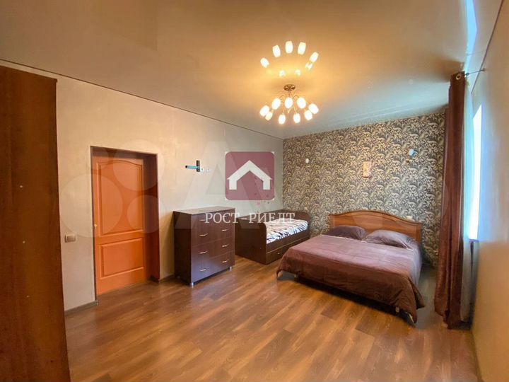 Дом 180 м² на участке 6 сот.