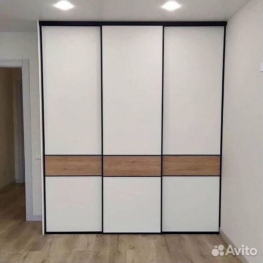 Шкаф в детскую