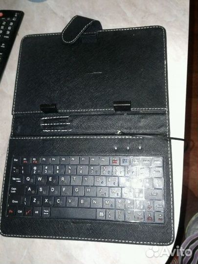 Чехол клавиатура для планшета