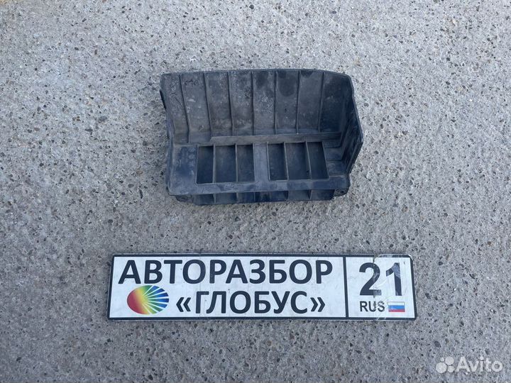 Воздухосборник наружный Hyundai Santa Fe