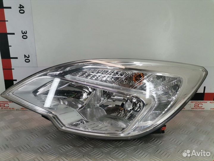 Фара передняя для Opel Meriva B 13253631