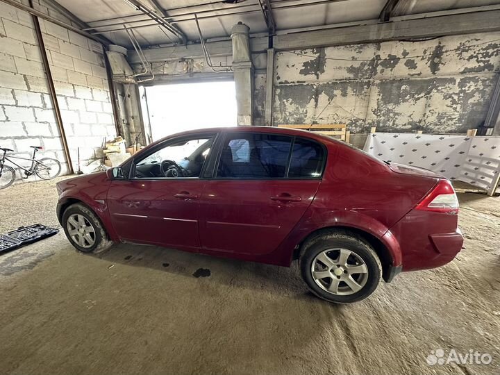 В разборе Renault Megane 2, 2008 г.в., 1.6 K4MD812