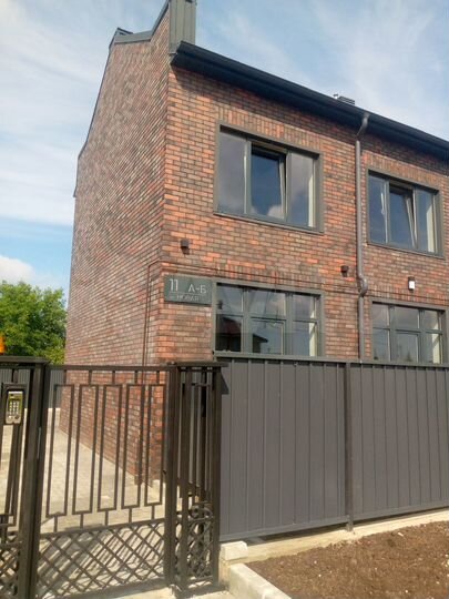 Таунхаус 87,8 м² на участке 1,1 сот.