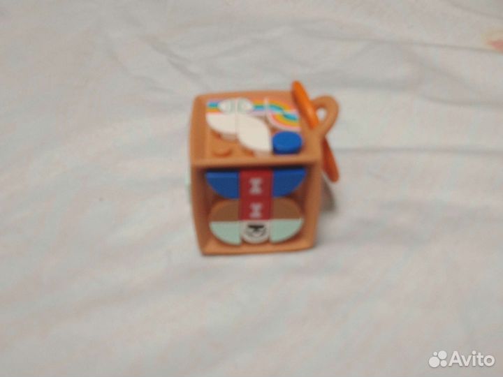 Брелок кубик собачка