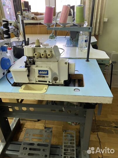 Оверлок для швейной машины