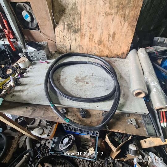 Уплотнитель двери задний левый bmw 5 f10