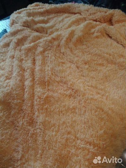 Плед пушистый с 3мя подушечками