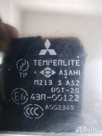 Стекло двери задней правой форточка Mitsubishi Lan
