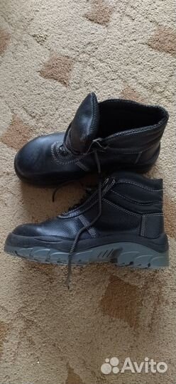 Строительные ботинки