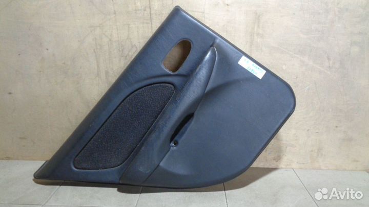 Обшивка двери задней левой Hyundai Sonata 4 (EF)