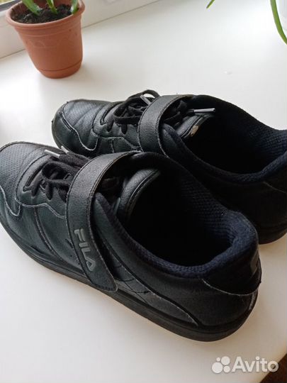 Кроссовки Фила. Р. 39