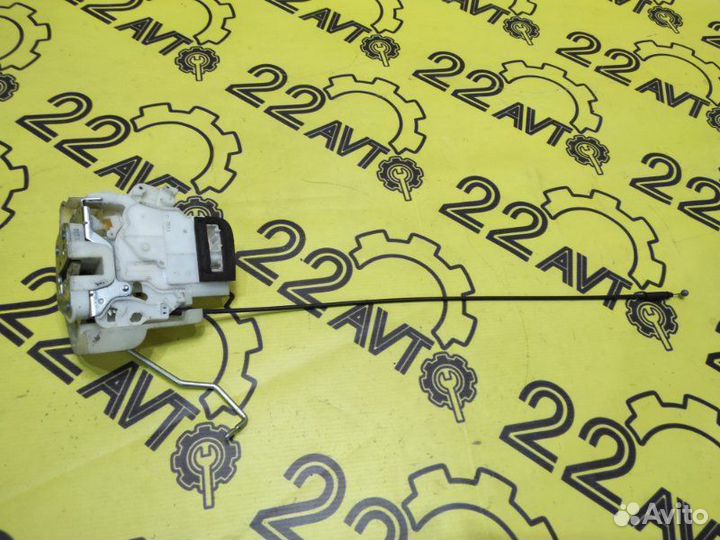 Замок двери передний правый Subaru Impreza GH3