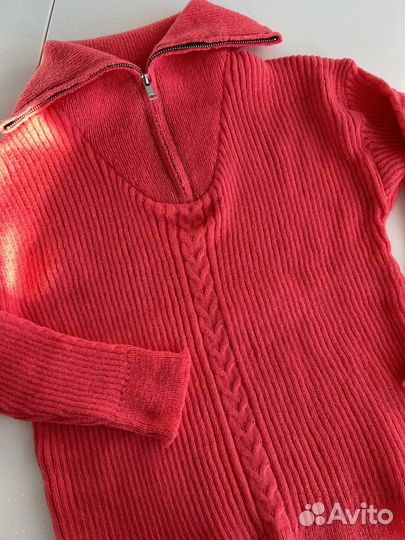 Свитер женский