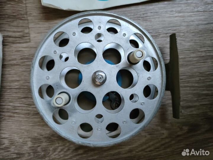 Катушка для спиннинга СССР, спиннинговая катушка