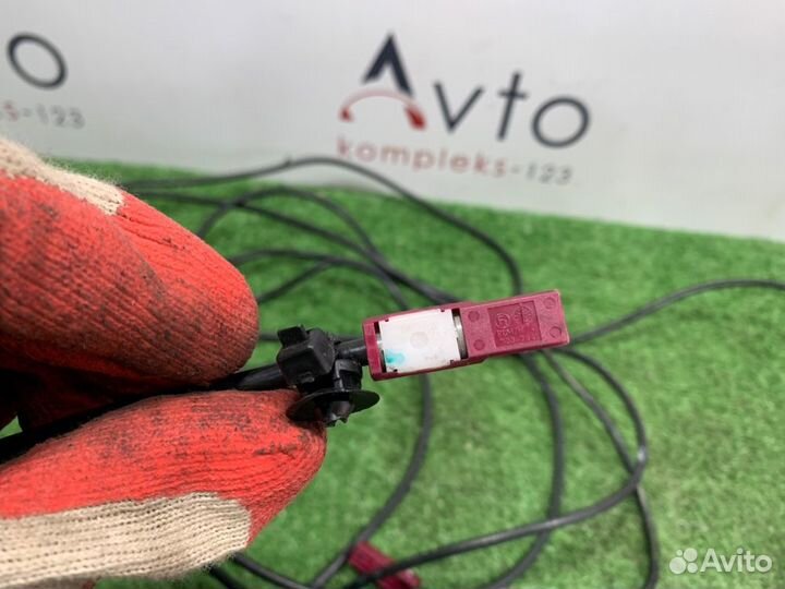 Провод антенны Mercedes-Benz R-Class W251 272.967