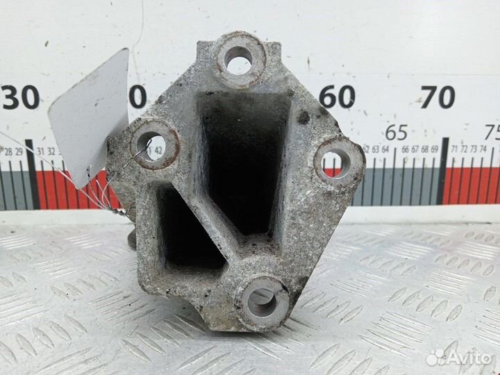Кронштейн двигателя (лапа крепления) Land Rover Di