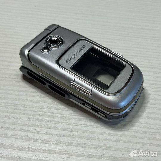 Sony ericsson z710i корпус с клавиатурой