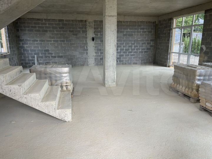 Дом 365 м² на участке 6,7 сот.