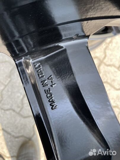 Оригинальные R20 диски на Range Rover