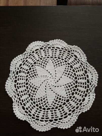 Салфетки сервировочные вязаные