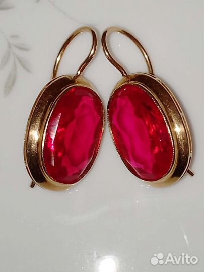 Золотые серьги