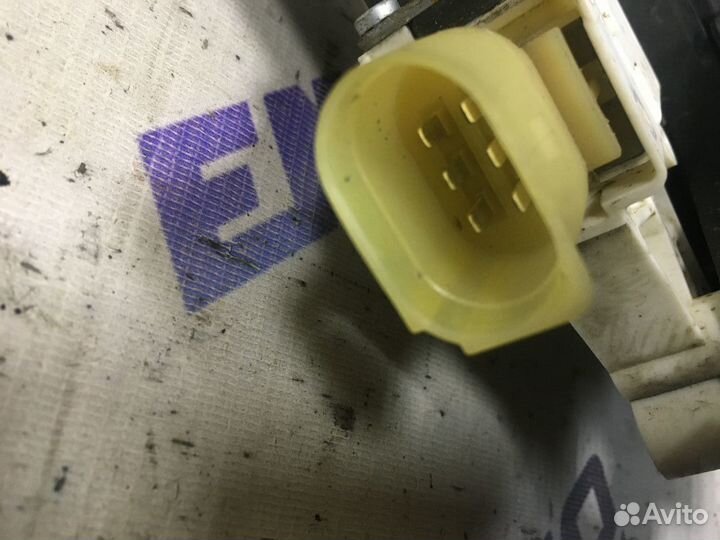 Стеклоподъемник эл. передний правый бмв 730D F01