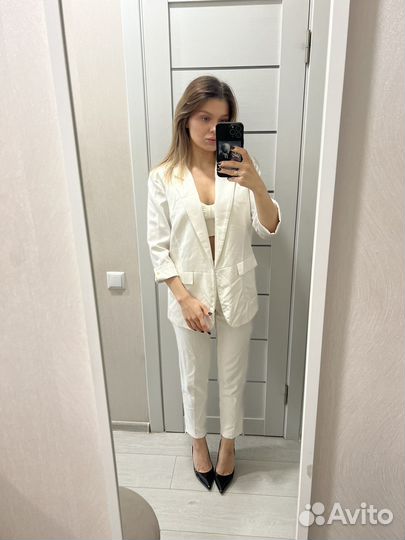 Костюм брючный женский молочный