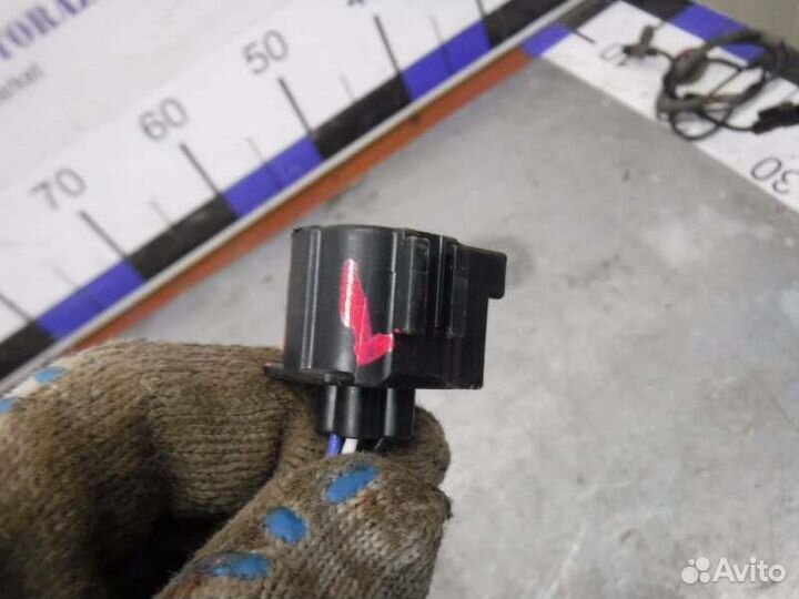 Датчик abs задний левый Mitsubishi Lancer 10 4B10