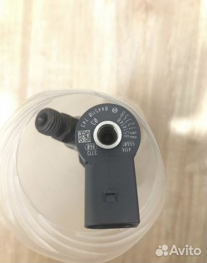 Топливная форсунка BMW