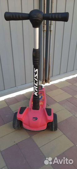 Самокат детский трехколесный